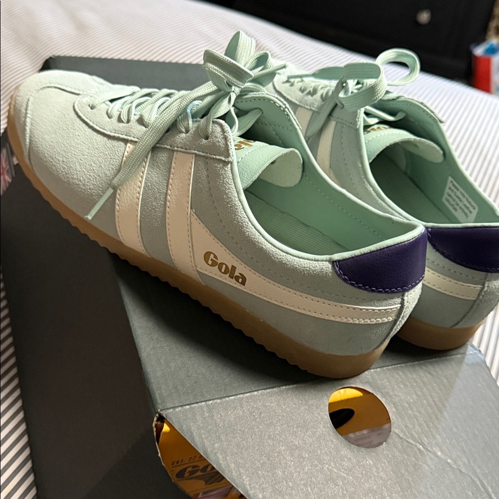 Women’s Gola sneakers size 9 - Picture 3 of 4